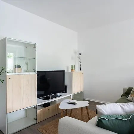 Apartament Horizon Paisible - Piscine Et Parking ! *